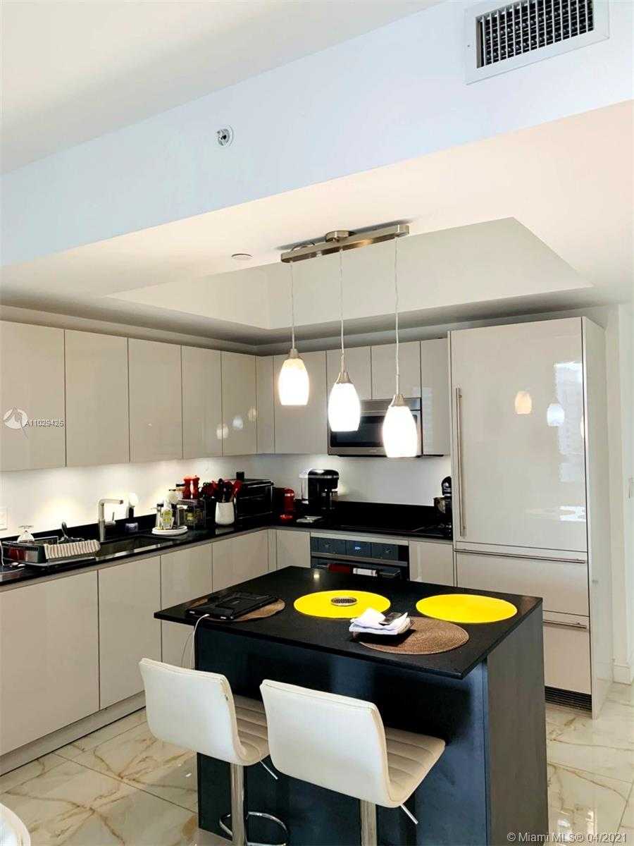 Small Image of 1010 BRICKELL AVE #3109, Miami Number 5