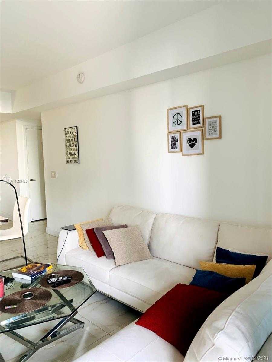 Small Image of 1010 BRICKELL AVE #3109, Miami Number 9