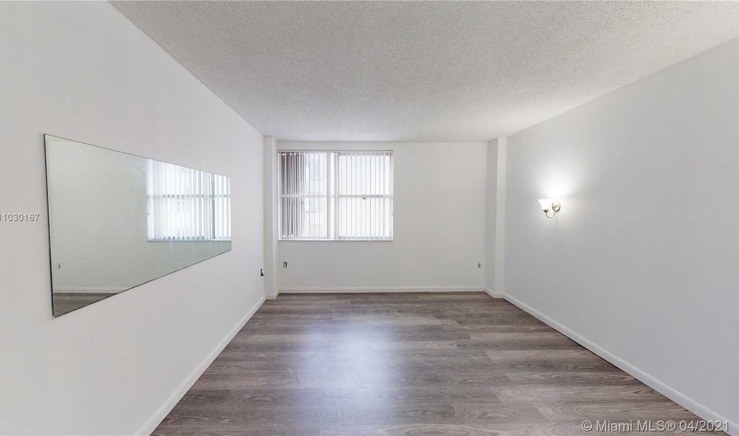 Small Image of 5750 COLLINS AVE #8B/8A, Miami Beach Number 11
