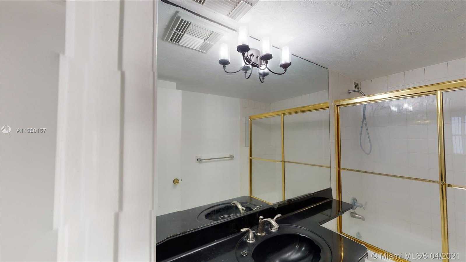 Small Image of 5750 COLLINS AVE #8B/8A, Miami Beach Number 12