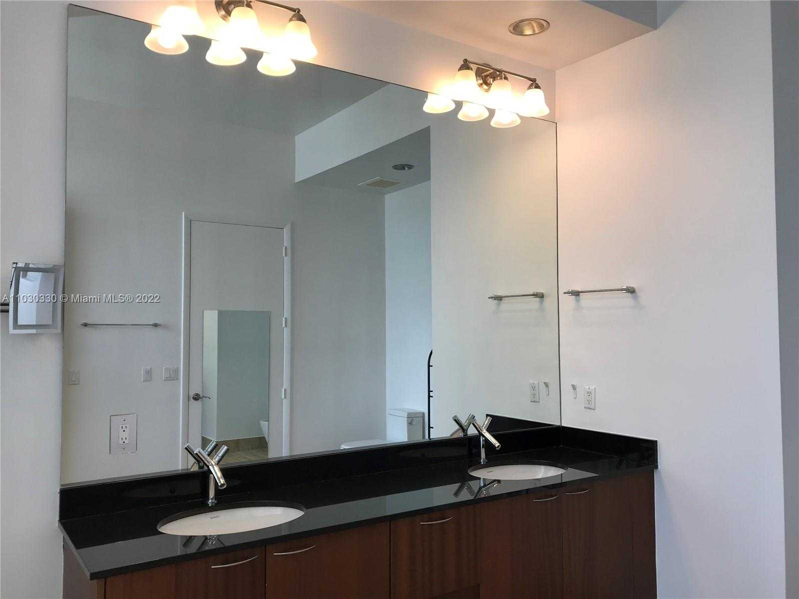 Small Image of 300 SOUTH BISCAYNE BLVD #L-1202, Miami Number 13