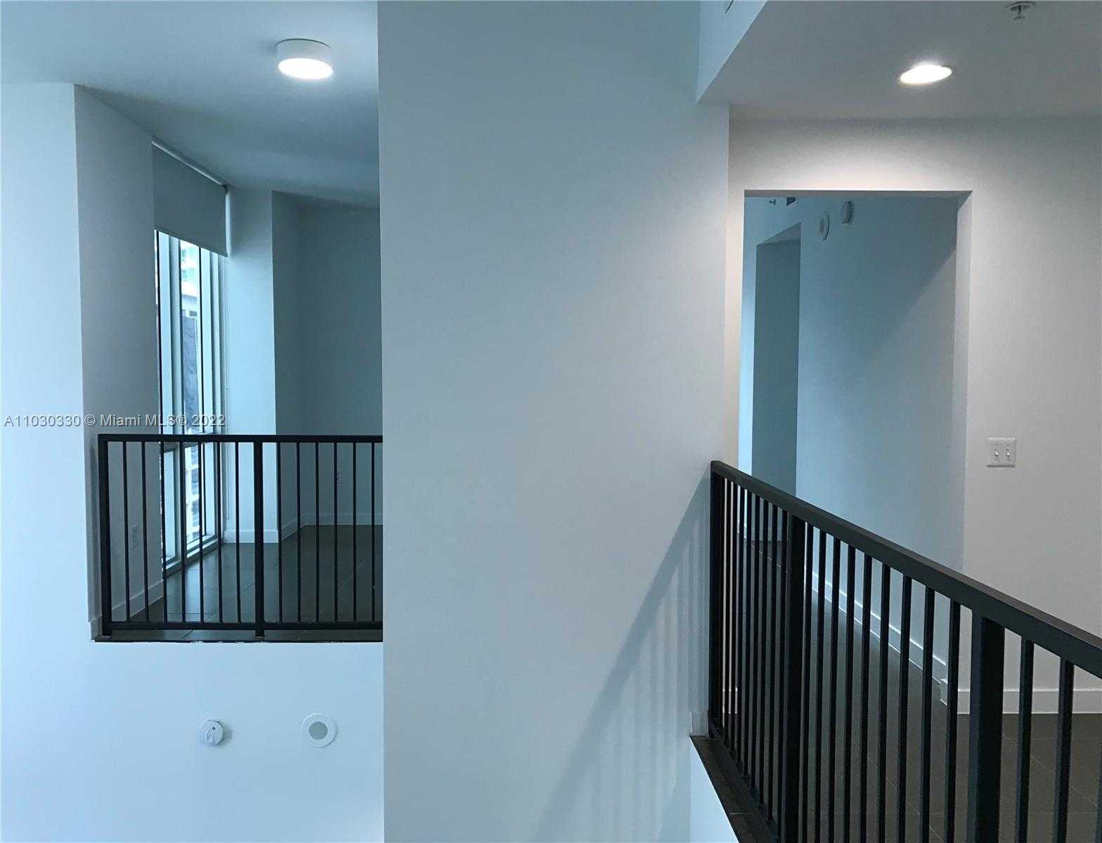 Small Image of 300 SOUTH BISCAYNE BLVD #L-1202, Miami Number 16