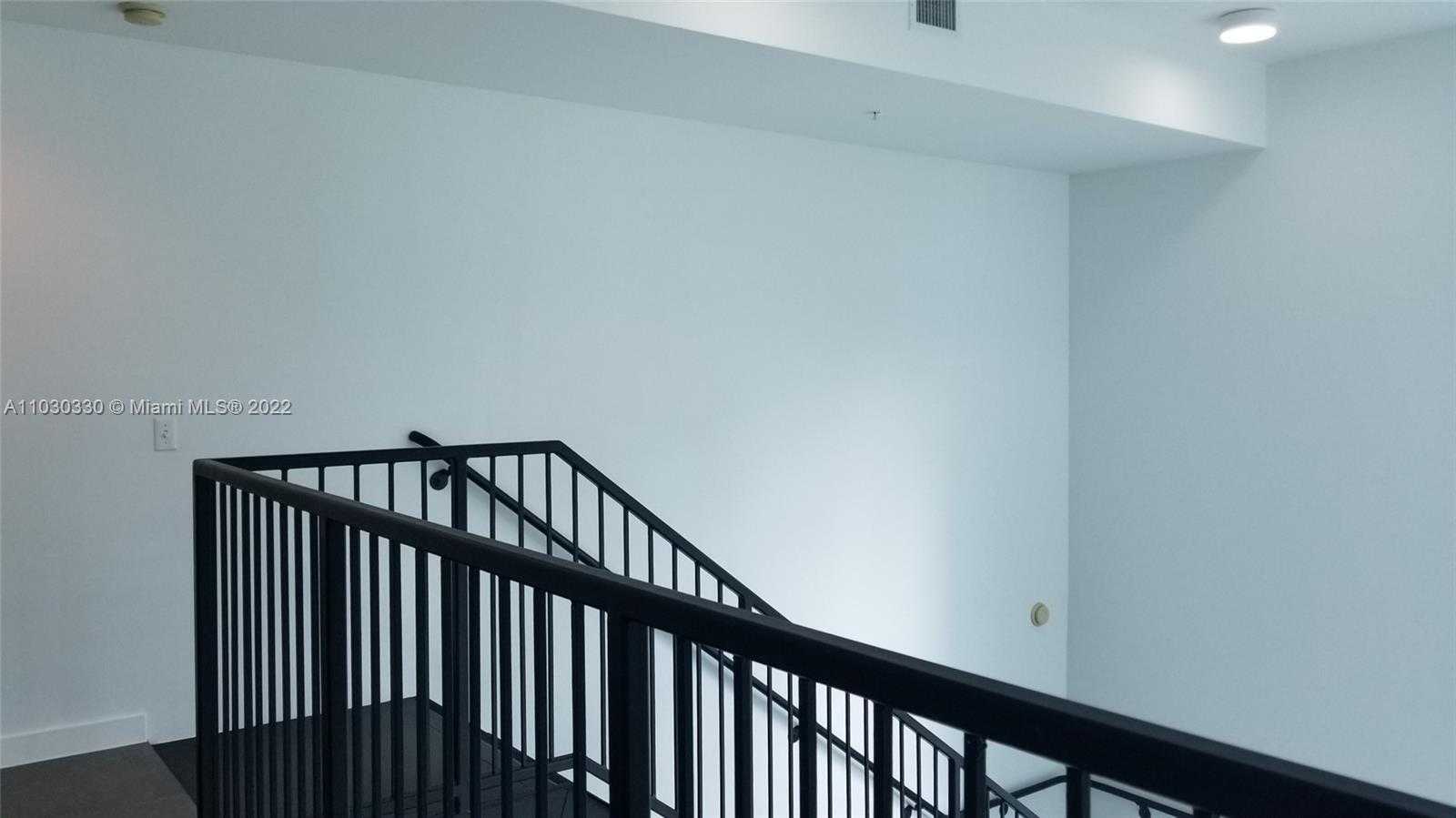 Small Image of 300 SOUTH BISCAYNE BLVD #L-1202, Miami Number 21