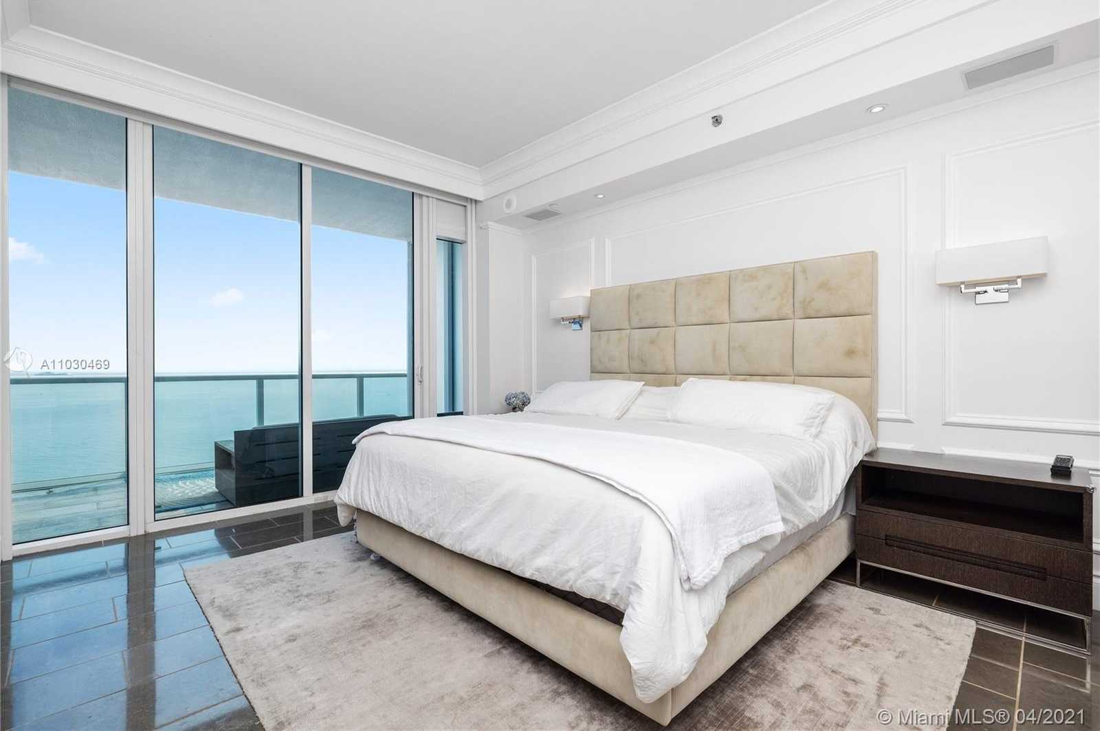 Small Image of 100 South Pointe Dr, Miami Beach, FL 33139, USA Number 13