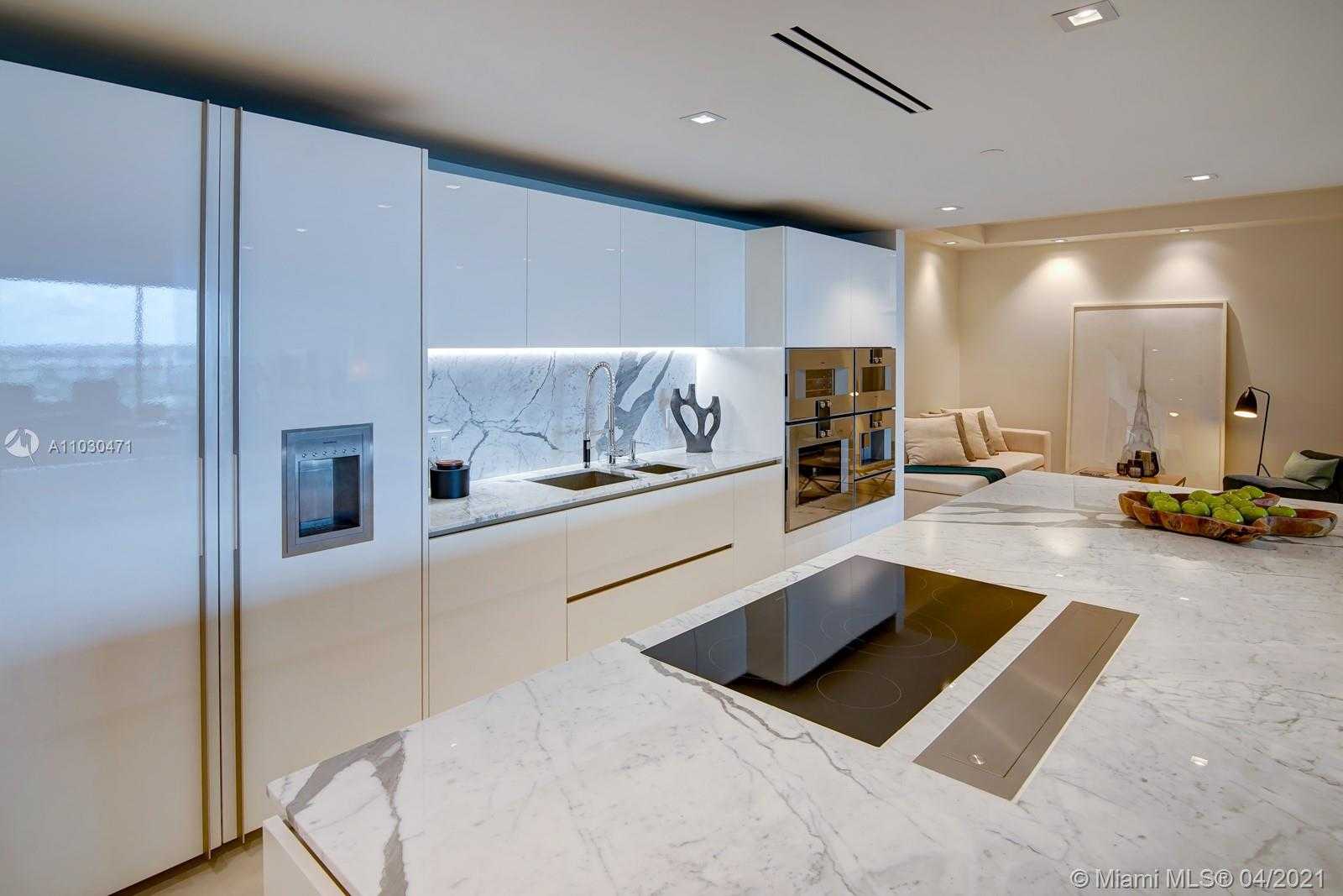 Small Image of 10201 COLLINS AVE #2507, Bal Harbour Number 11