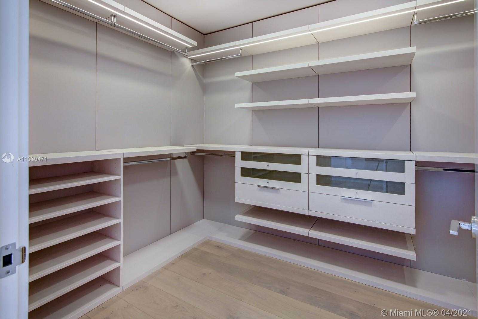 Small Image of 10201 COLLINS AVE #2507, Bal Harbour Number 17