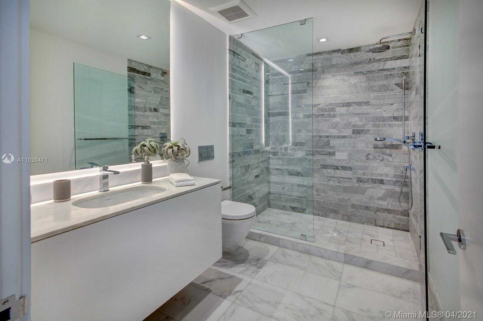 Small Image of 10201 COLLINS AVE #2507, Bal Harbour Number 21