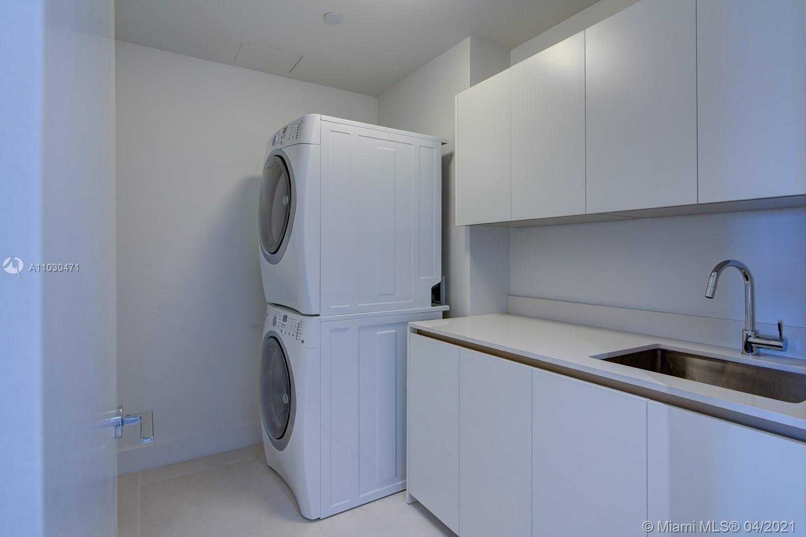 Small Image of 10201 COLLINS AVE #2507, Bal Harbour Number 22