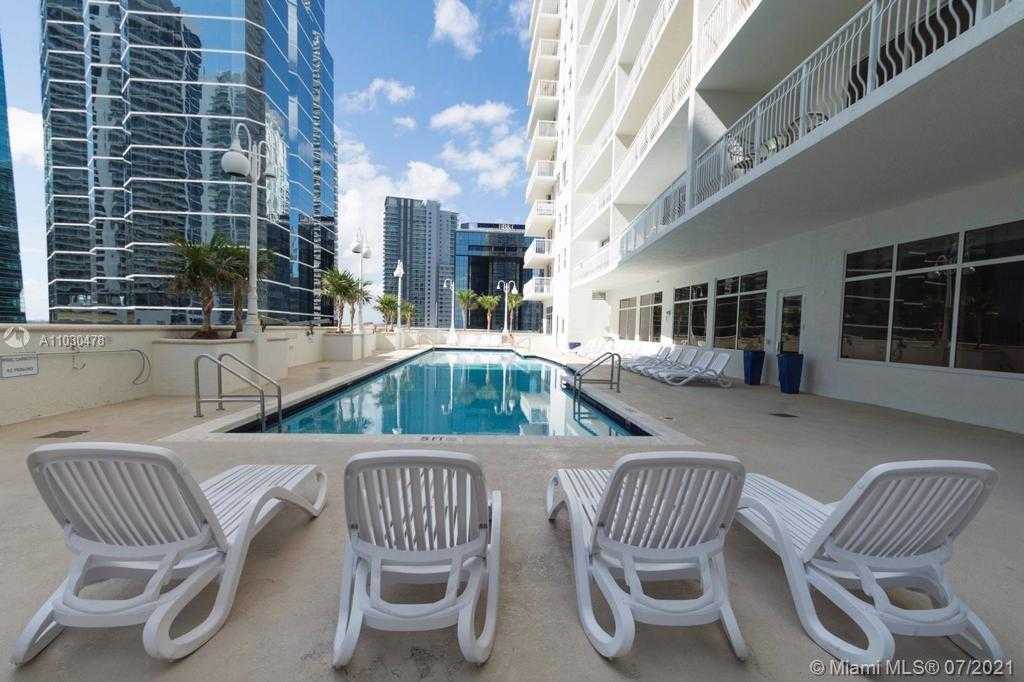Small Image of 1200 BRICKELL BAY DR #3302, Miami Number 10