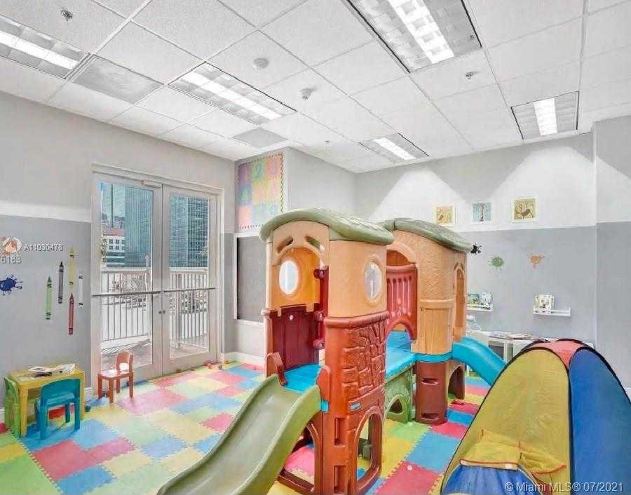 Small Image of 1200 BRICKELL BAY DR #3302, Miami Number 17