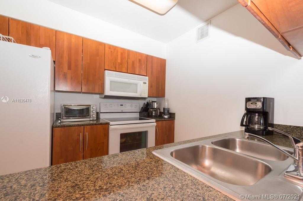Small Image of 1200 BRICKELL BAY DR #3302, Miami Number 26