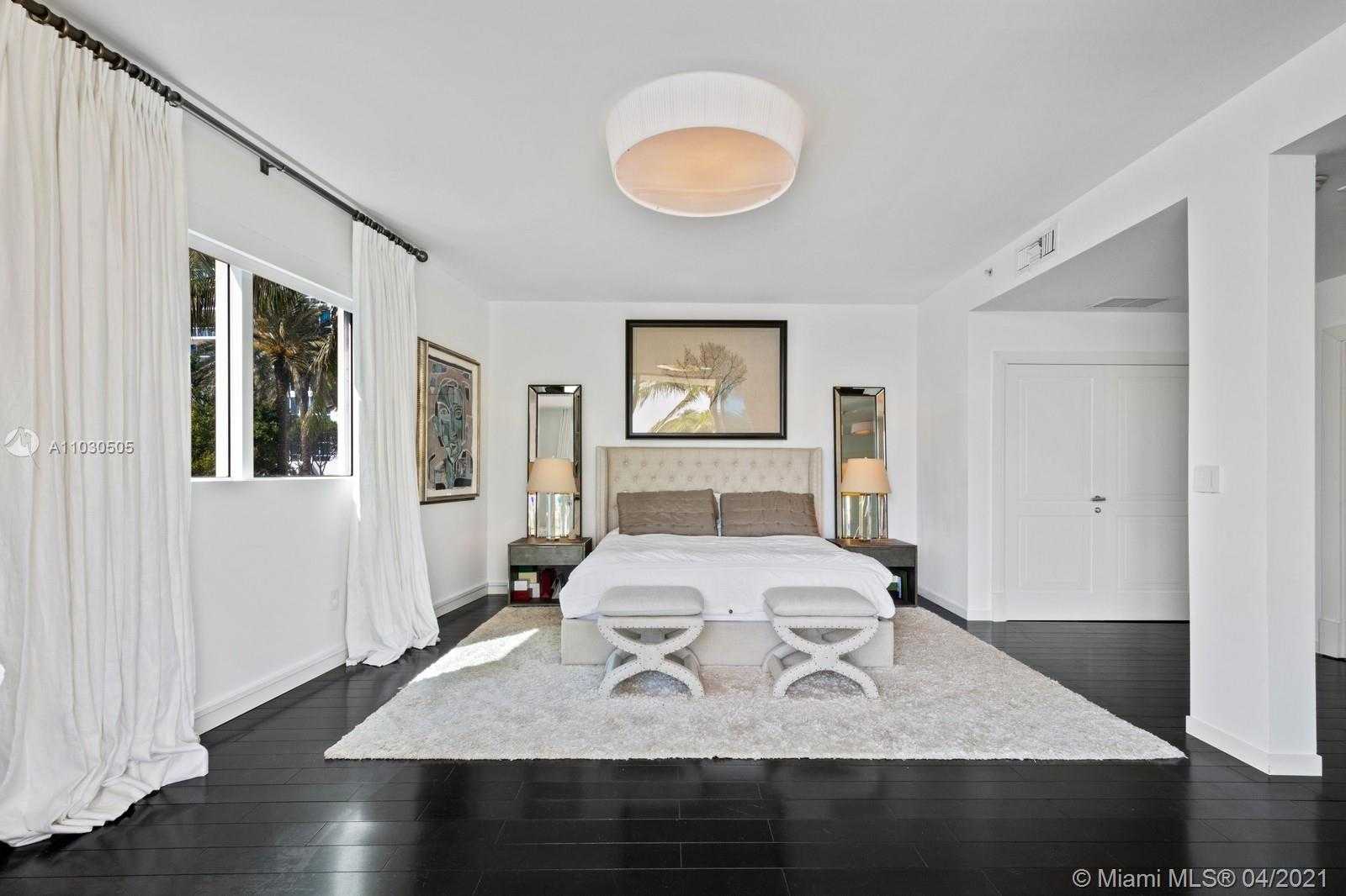 Small Image of 50 SOUTH POINTE DR #TWN1, Miami Beach Number 10