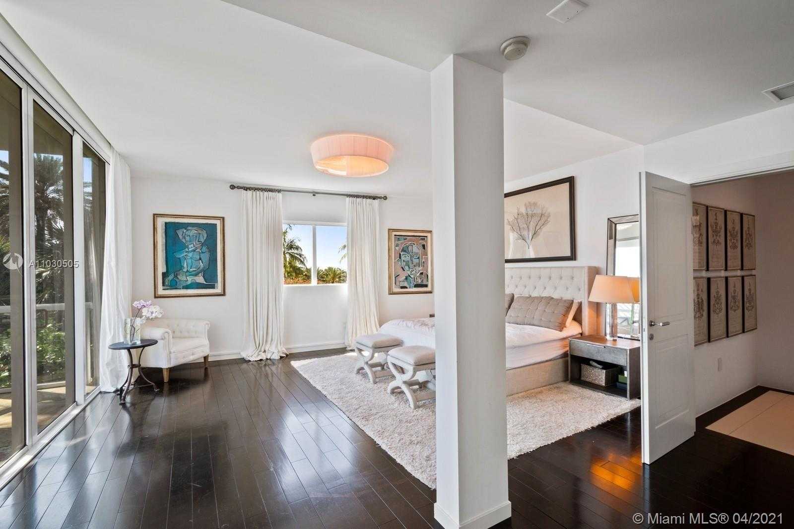 Small Image of 50 SOUTH POINTE DR #TWN1, Miami Beach Number 11