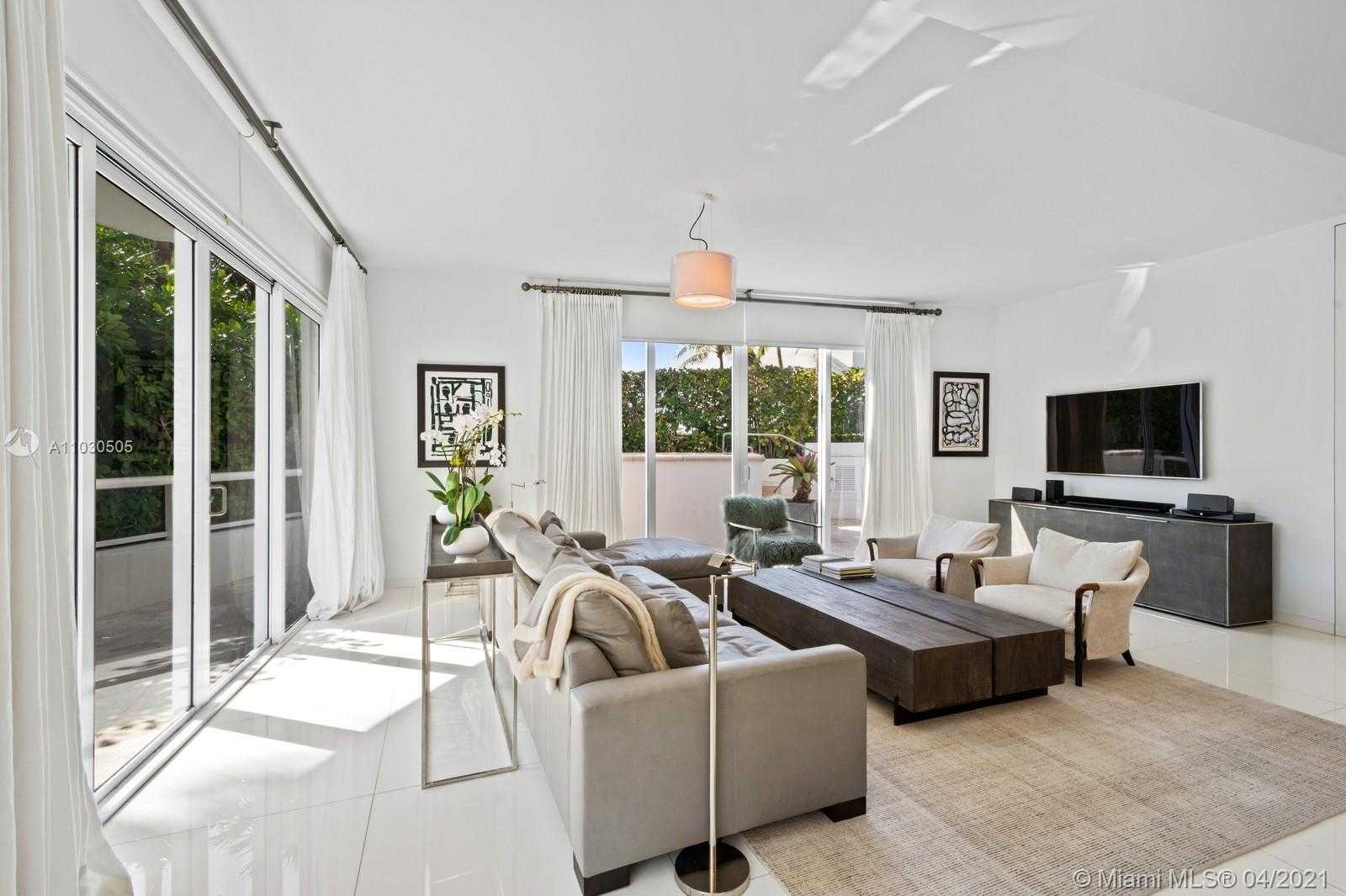 Small Image of 50 SOUTH POINTE DR #TWN1, Miami Beach Number 2