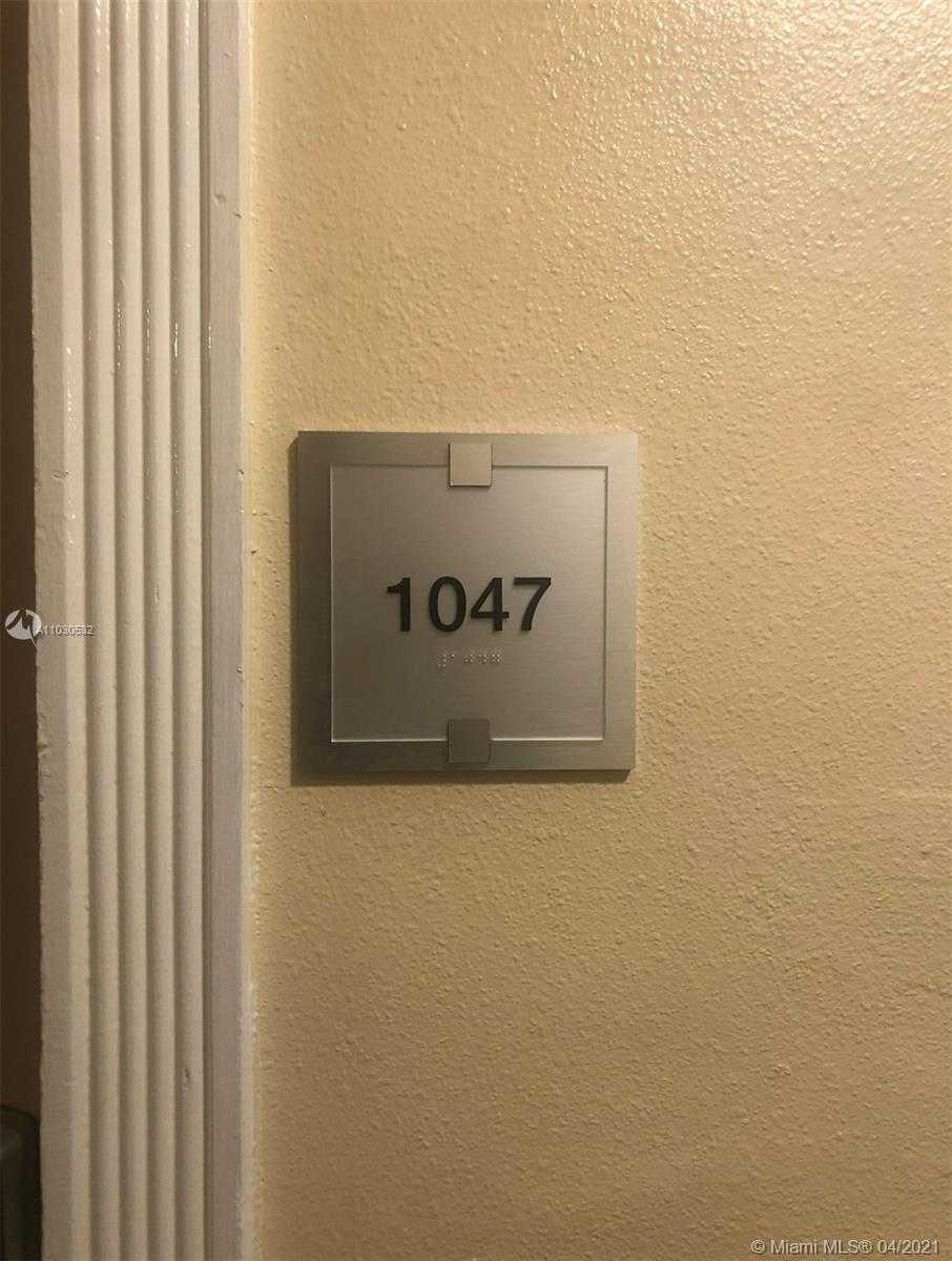 Small Image of 19201 COLLINS AVE #1047, Sunny Isles Beach Number 6