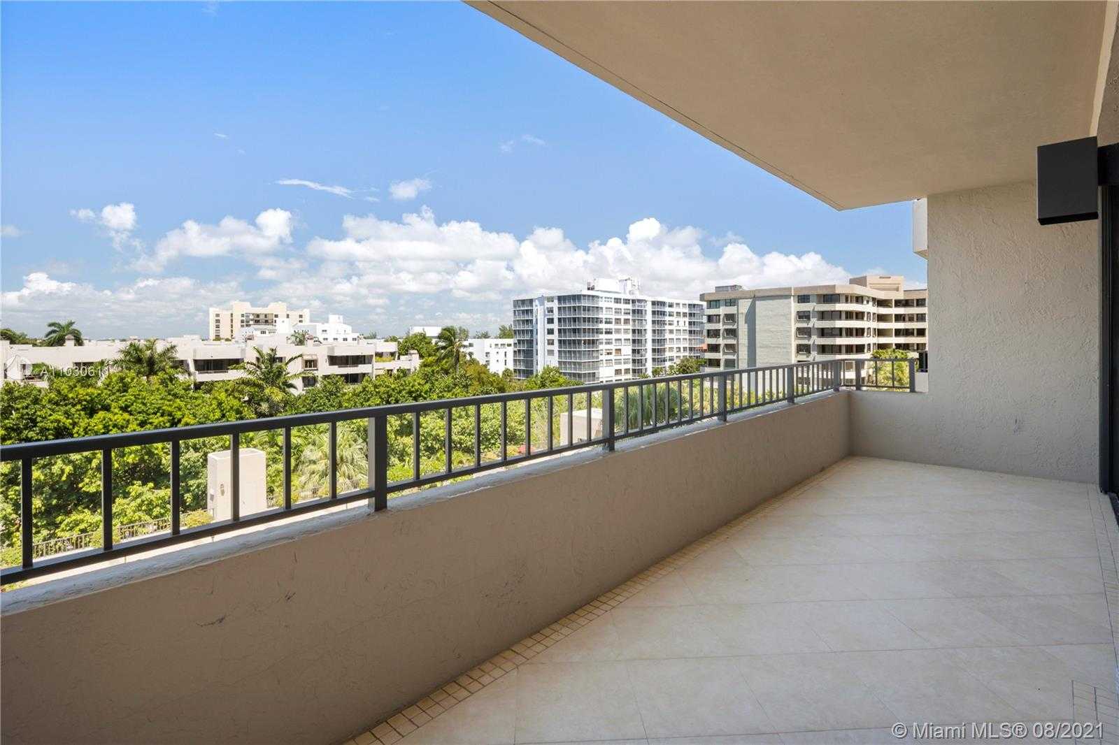 Small Image of 251 CRANDON BLVD #502, Key Biscayne Number 17