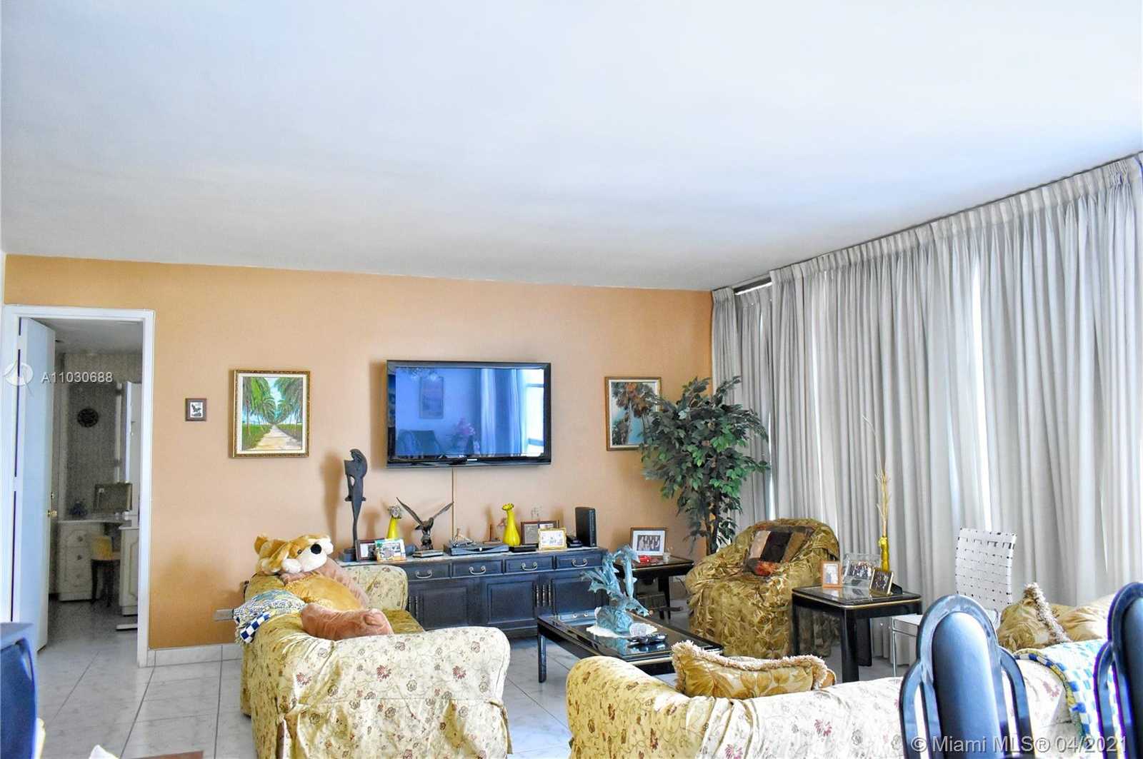 Small Image of 5055 COLLINS AVE #8L, Miami Beach Number 10