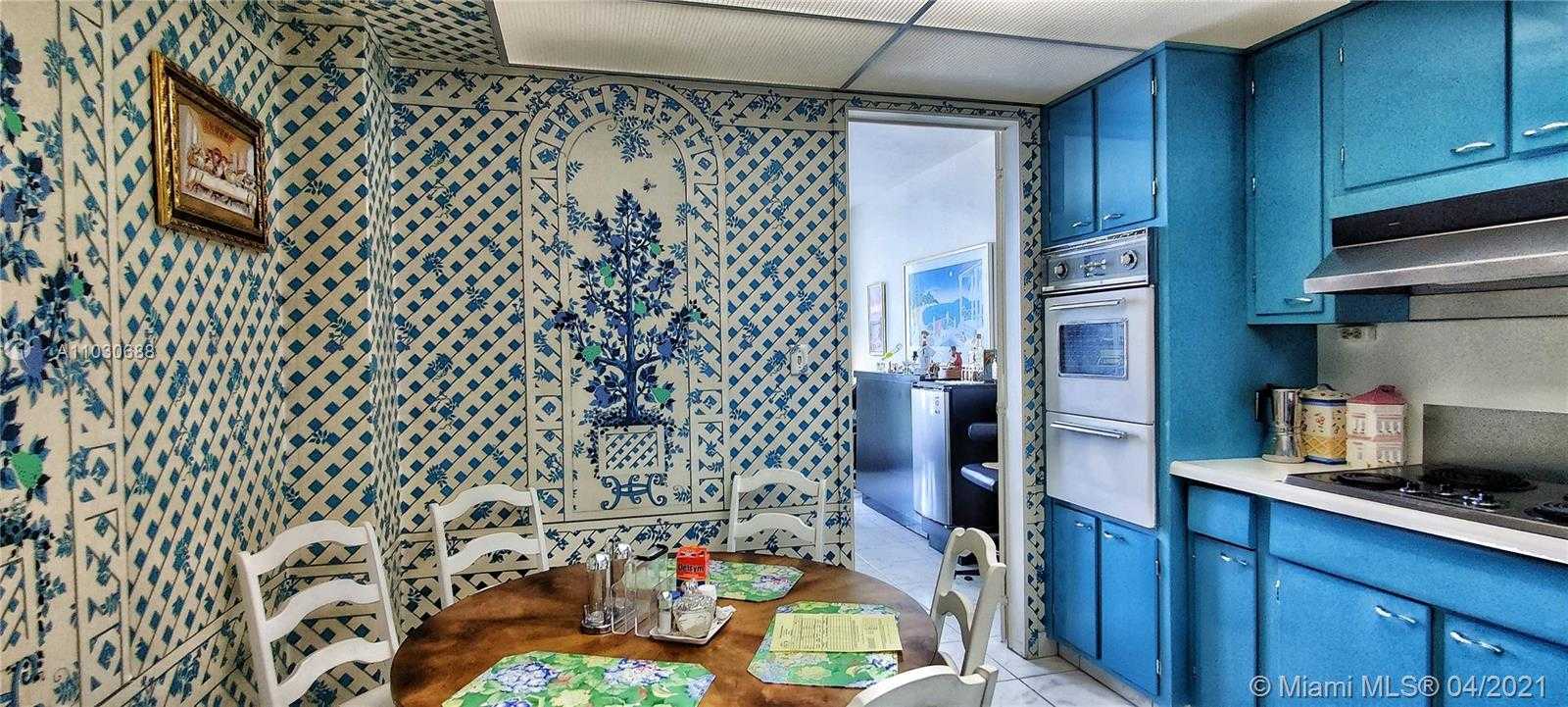 Small Image of 5055 COLLINS AVE #8L, Miami Beach Number 20