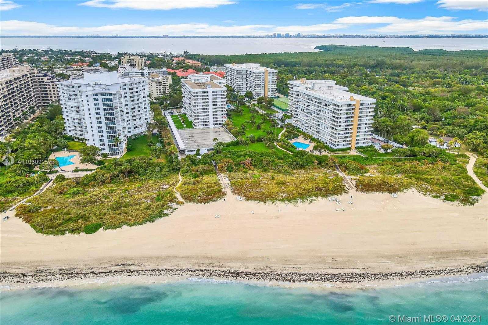 Small Image of 155 OCEAN LANE DR #907, Key Biscayne Number 13