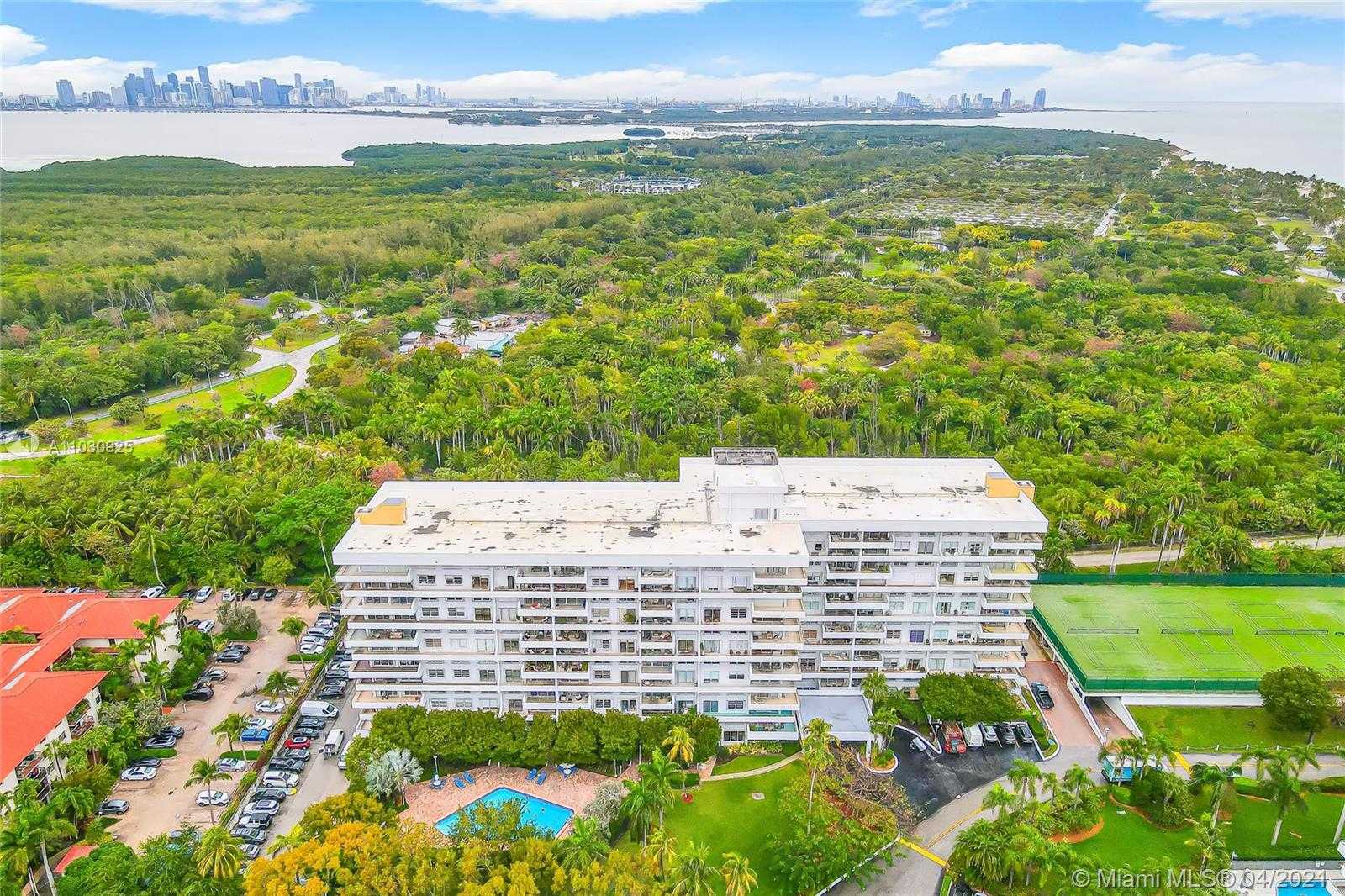 Small Image of 155 OCEAN LANE DR #907, Key Biscayne Number 22