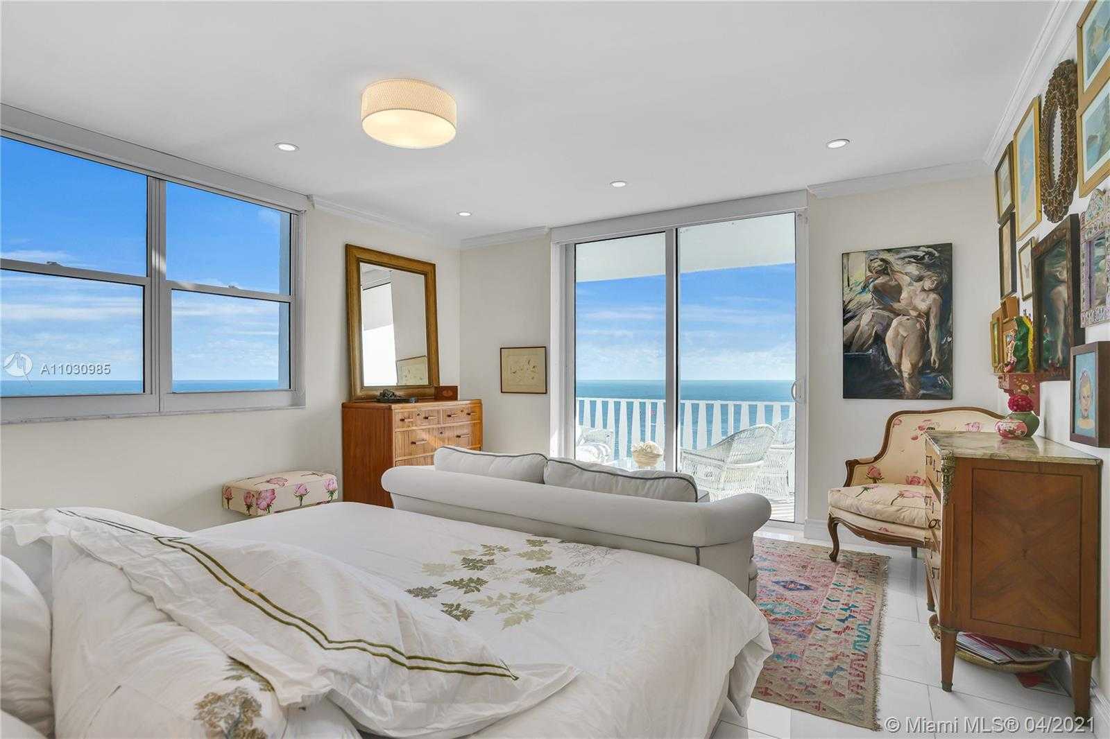 Small Image of 200 OCEAN LANE DR #PA2/4, Key Biscayne Number 16
