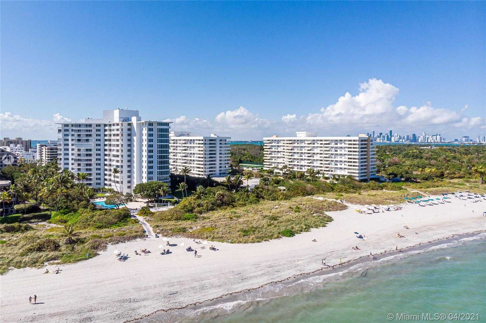Small Image of 200 OCEAN LANE DR #PA2/4, Key Biscayne Number 39