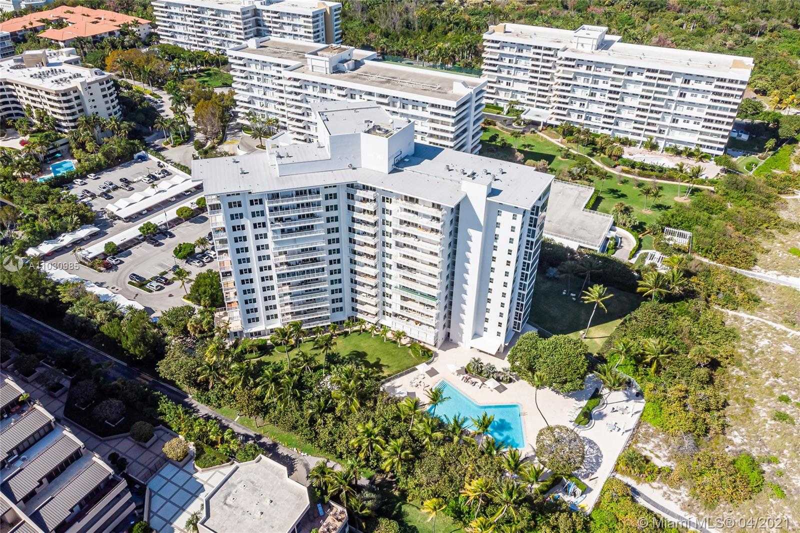 Small Image of 200 OCEAN LANE DR #PA2/4, Key Biscayne Number 41