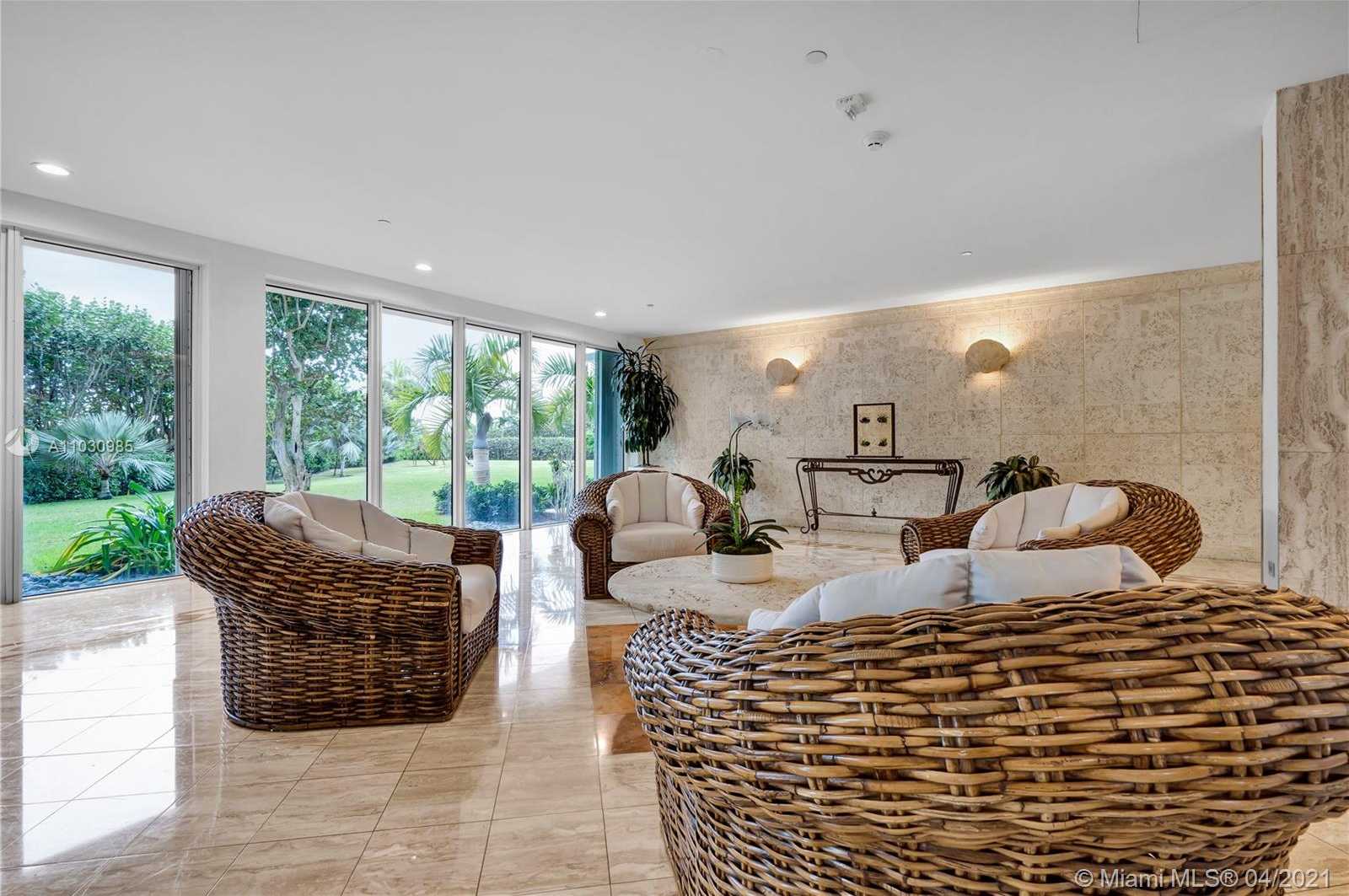Small Image of 200 OCEAN LANE DR #PA2/4, Key Biscayne Number 45
