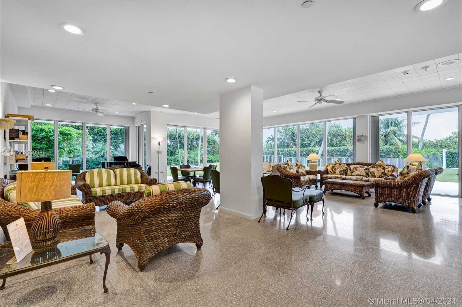 Small Image of 200 OCEAN LANE DR #PA2/4, Key Biscayne Number 46