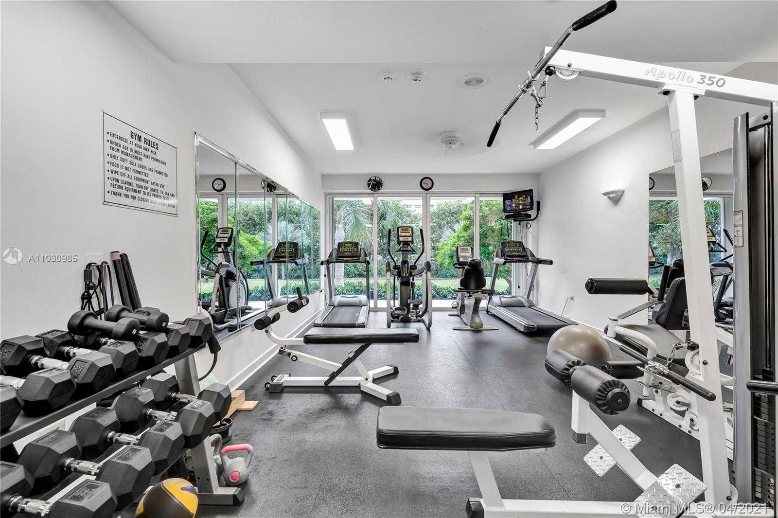 Small Image of 200 OCEAN LANE DR #PA2/4, Key Biscayne Number 48