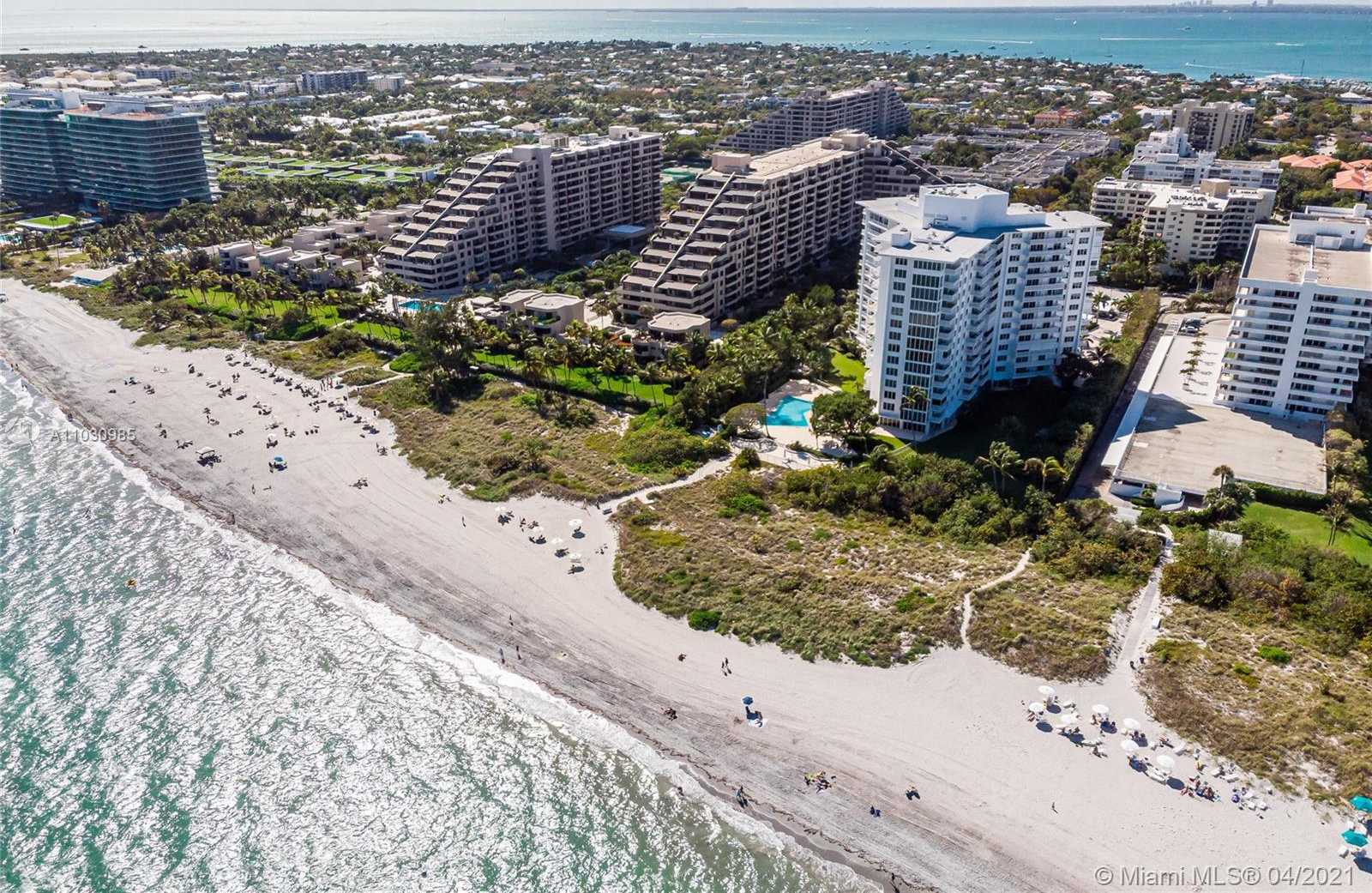 Small Image of 200 OCEAN LANE DR #PA2/4, Key Biscayne Number 5