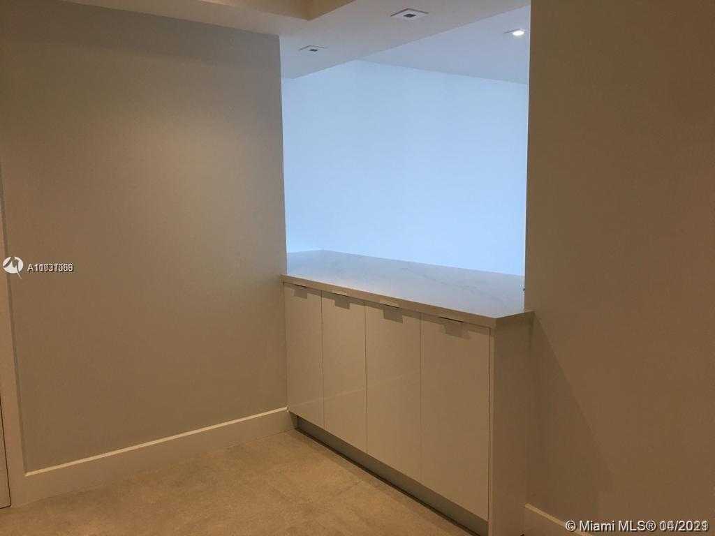 Small Image of 251 CRANDON BLVD #1227, Key Biscayne Number 10