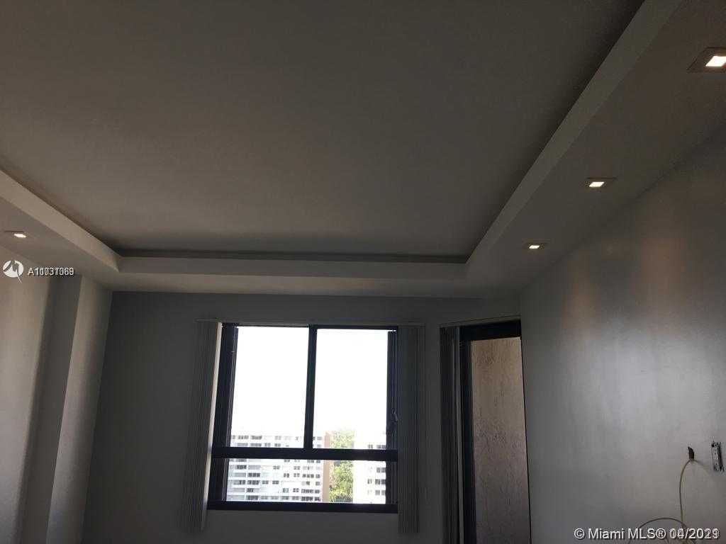 Small Image of 251 CRANDON BLVD #1227, Key Biscayne Number 13
