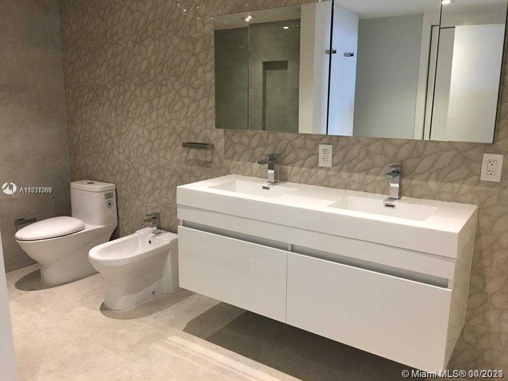 Small Image of 251 CRANDON BLVD #1227, Key Biscayne Number 17