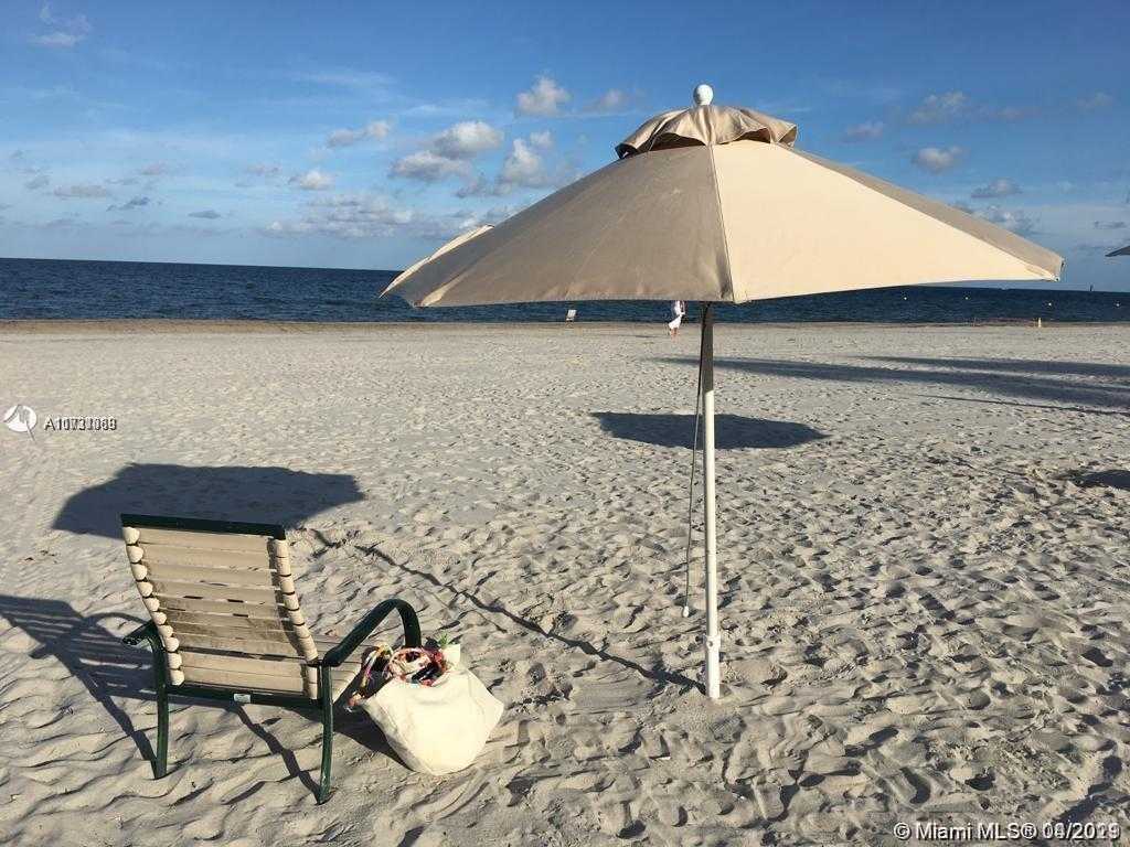 Small Image of 251 CRANDON BLVD #1227, Key Biscayne Number 32