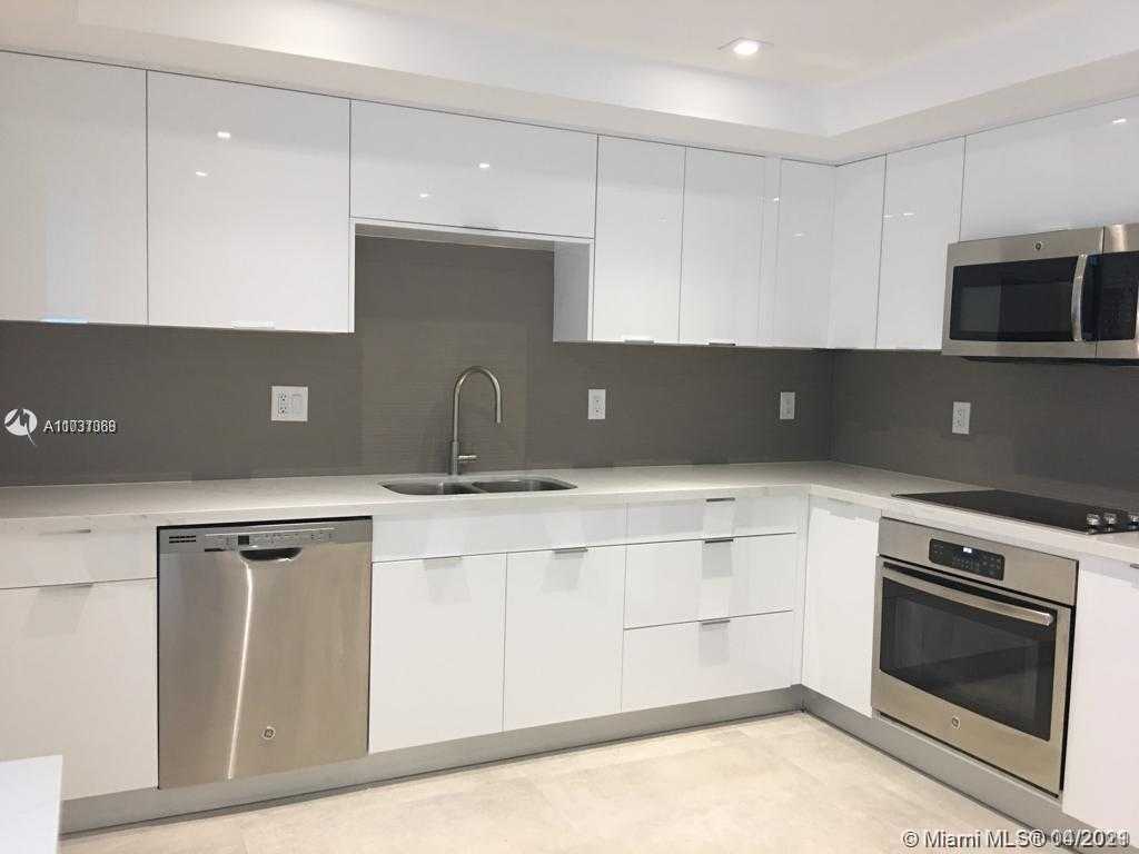 Small Image of 251 CRANDON BLVD #1227, Key Biscayne Number 7