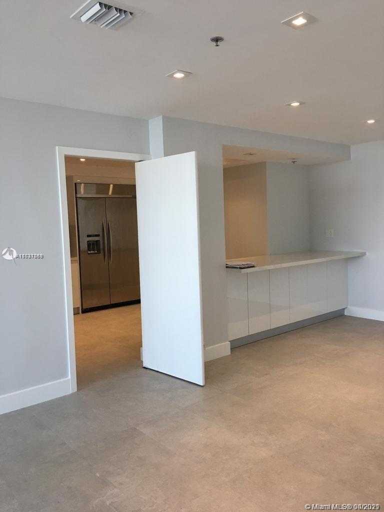 Small Image of 251 CRANDON BLVD #1227, Key Biscayne Number 9