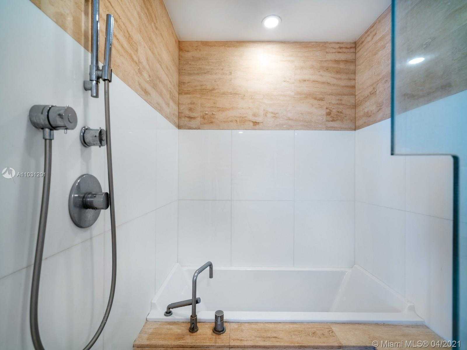 Small Image of 1445 16TH ST #LP-5, Miami Beach Number 24