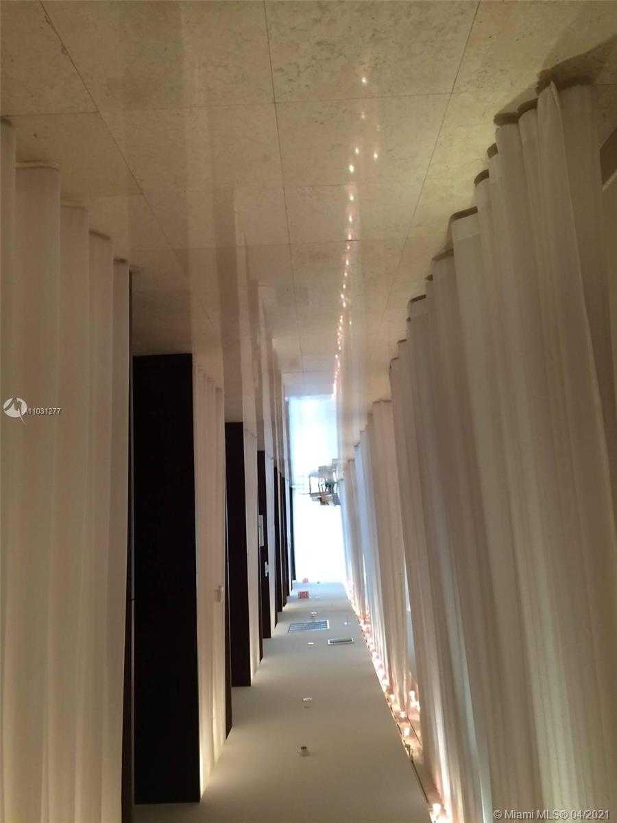Small Image of 450 ALTON RD #1808, Miami Beach Number 18