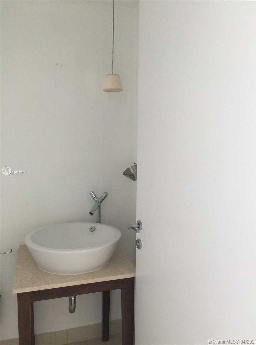 Small Image of 450 ALTON RD #1808, Miami Beach Number 30