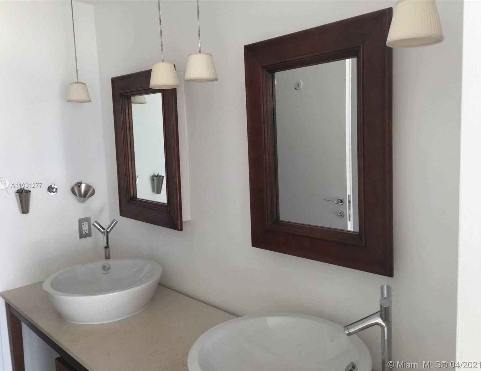 Small Image of 450 ALTON RD #1808, Miami Beach Number 31