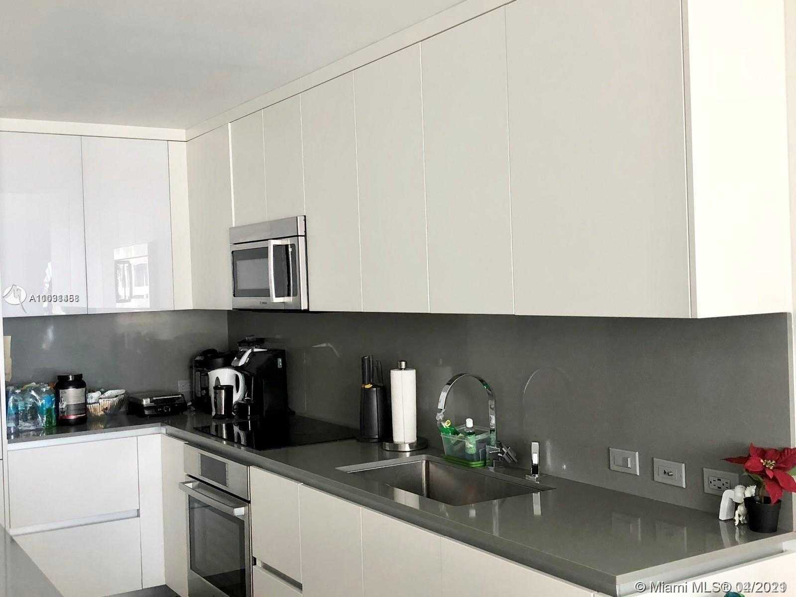 Small Image of 68 SOUTH EAST 6TH ST #2505, Miami Number 9