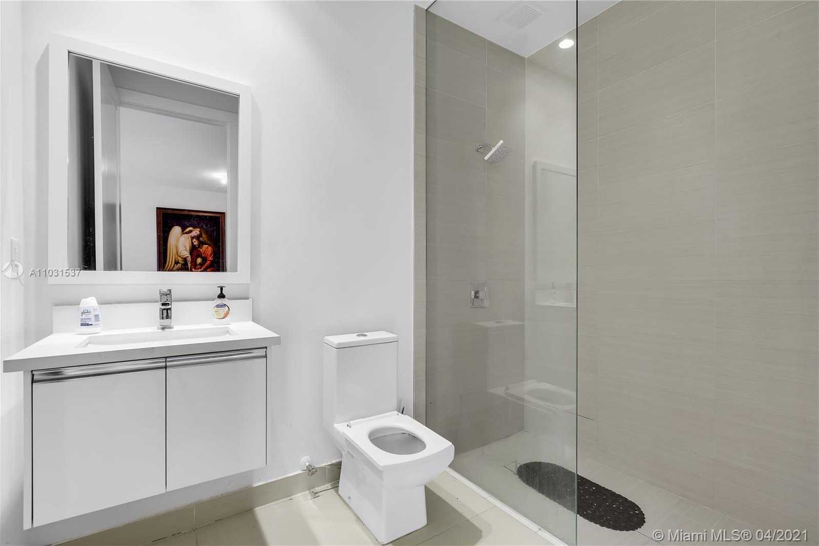 Small Image of 10535 NORTH WEST 63RD TER, Doral Number 6