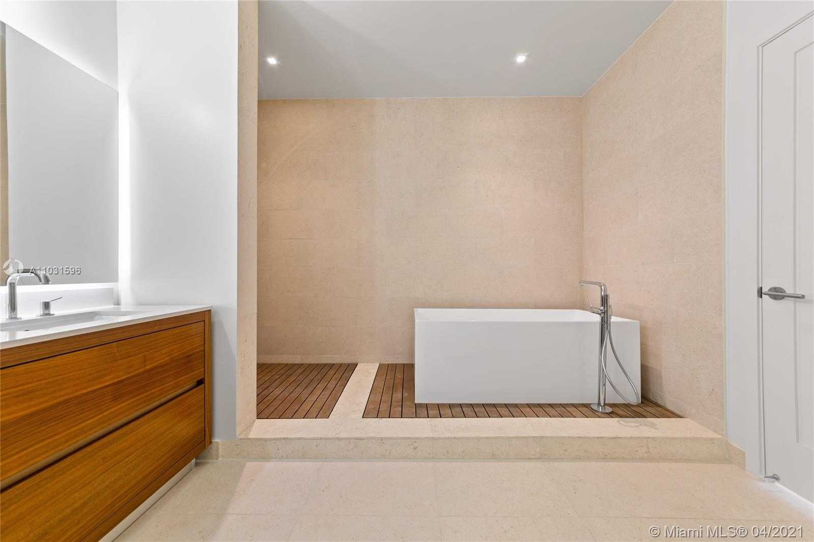 Small Image of 3581 EAST GLENCOE #308, Coconut Grove Number 15