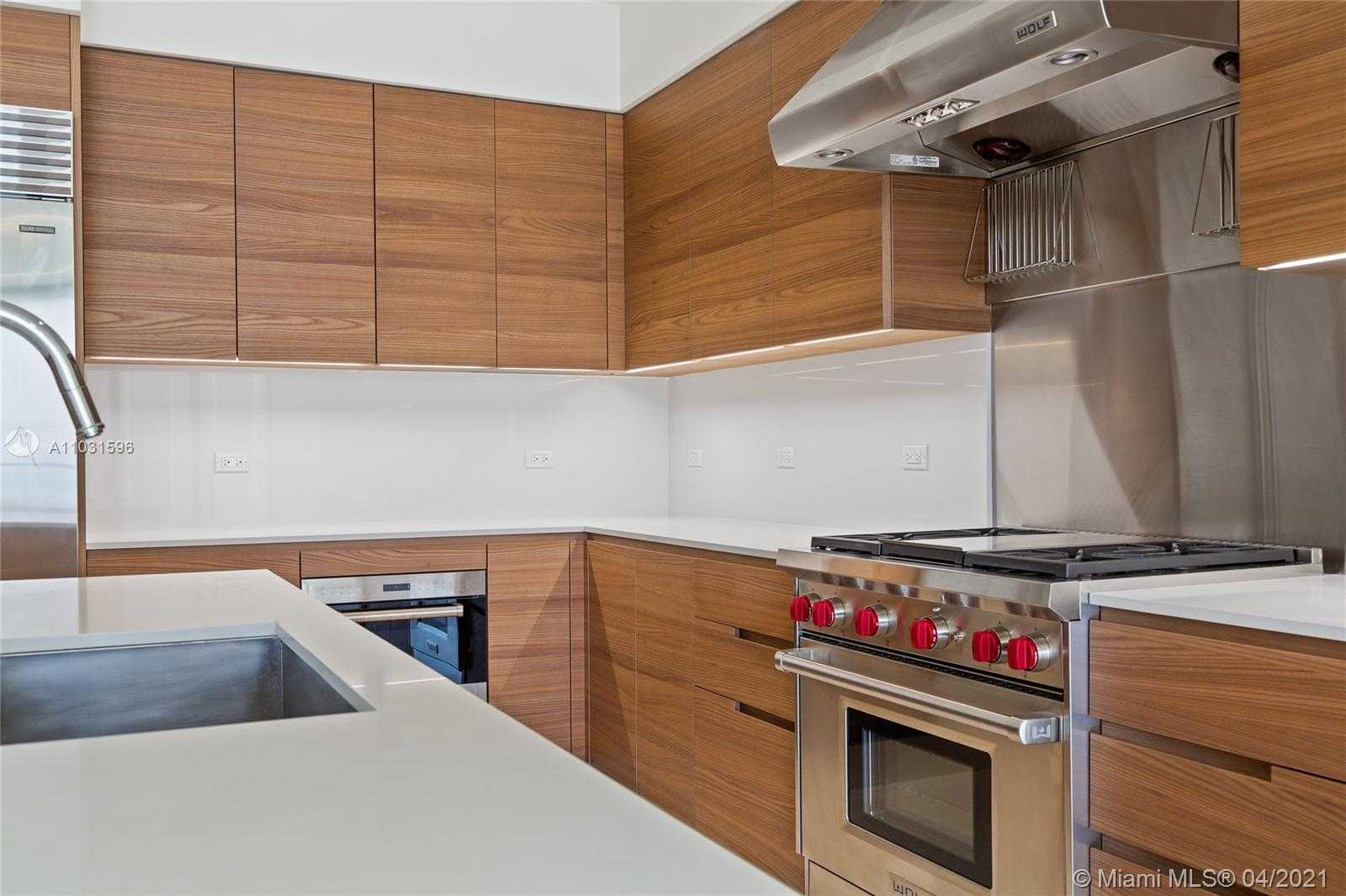 Small Image of 3581 EAST GLENCOE #308, Coconut Grove Number 19