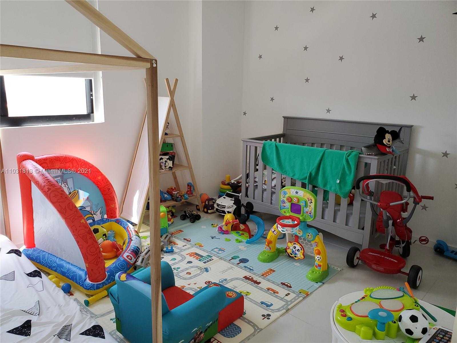 Small Image of 5300 NORTH WEST 85TH AVE #1702, Doral Number 9