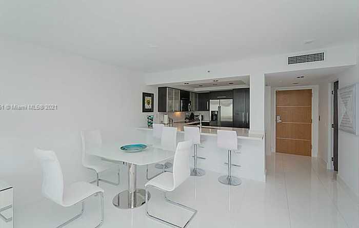 Small Image of 400 SOUTH POINTE DR #1007, Miami Beach Number 7