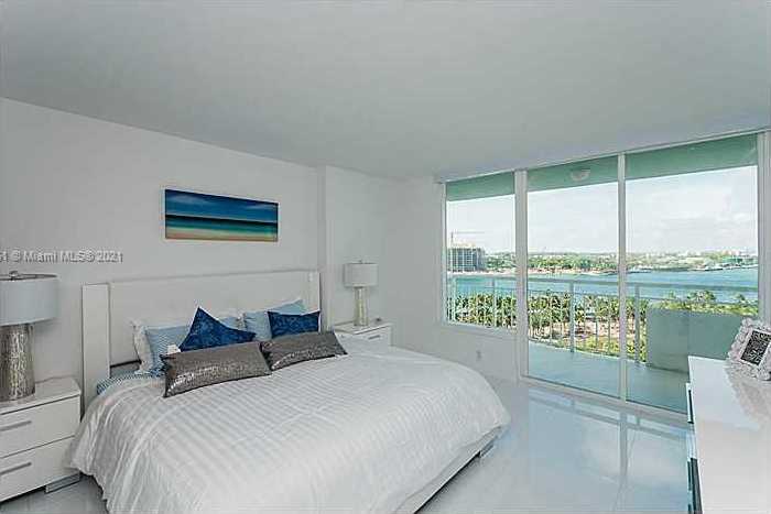 Small Image of 400 SOUTH POINTE DR #1007, Miami Beach Number 9