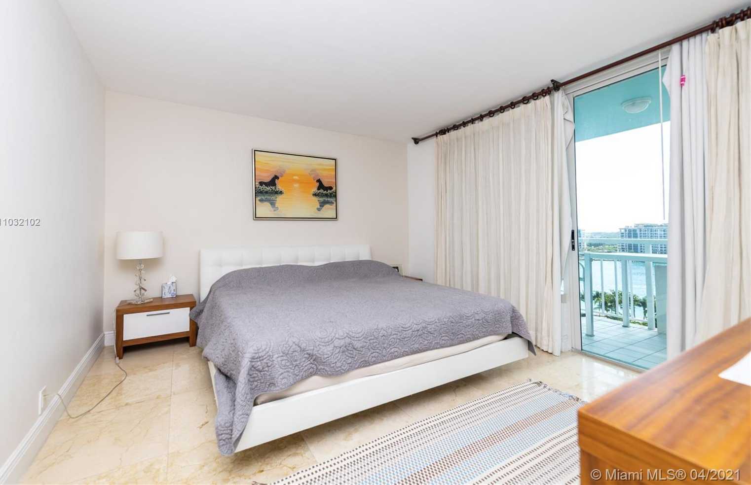 Small Image of 400 SOUTH POINTE DR #1205, Miami Beach Number 14