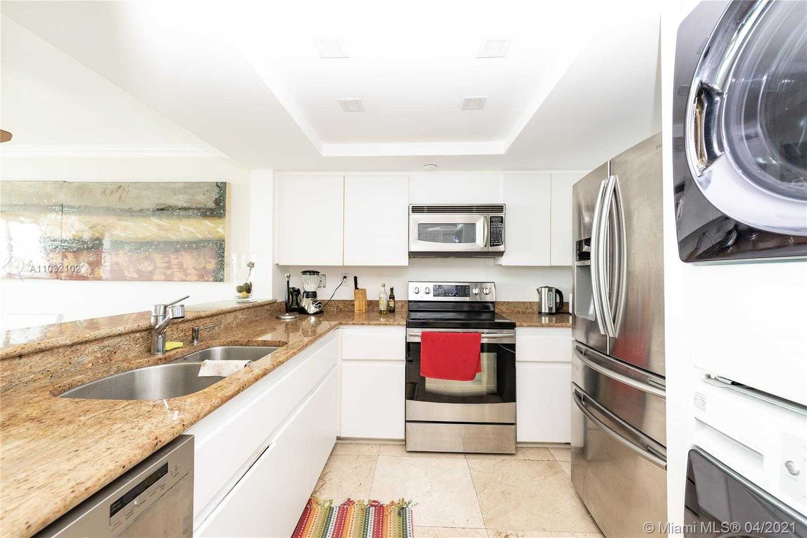 Small Image of 400 SOUTH POINTE DR #1205, Miami Beach Number 26